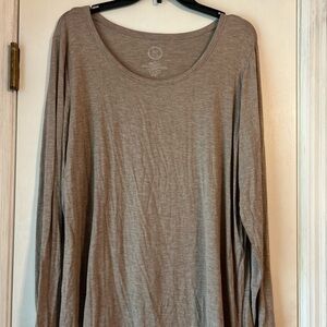 Women's Long-Sleeve Scoop Neck Top - Taupe